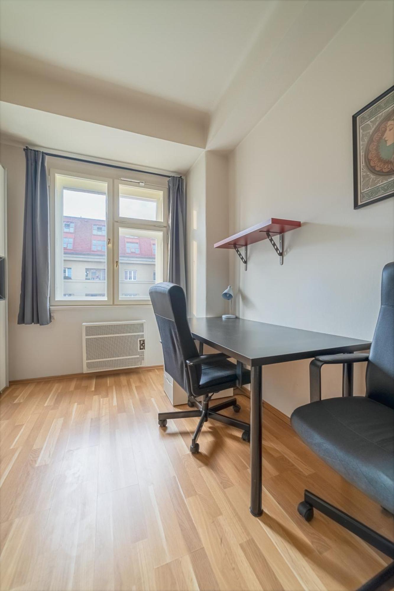 Spacious Central Budget-friendly By Rentez Appartamento Praga